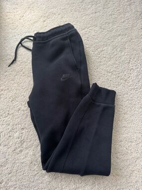 Men’s Nike Tech Black Joggers with Drawstring
